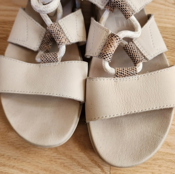 Sorel Torpeda Gladiator Sandal size 10.5 - Picture 5 of 12